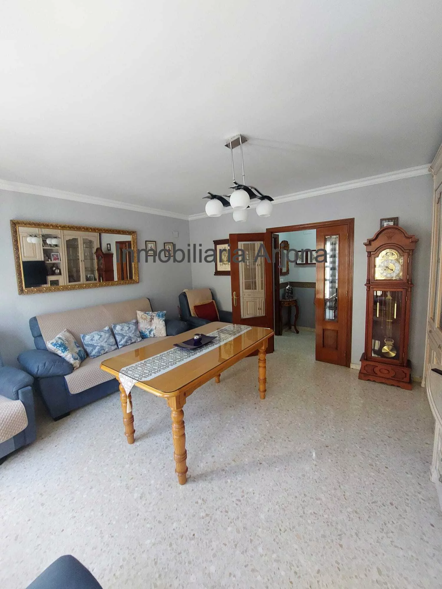 Ref: 1593 Piso en venta zona de plaza del mercado
