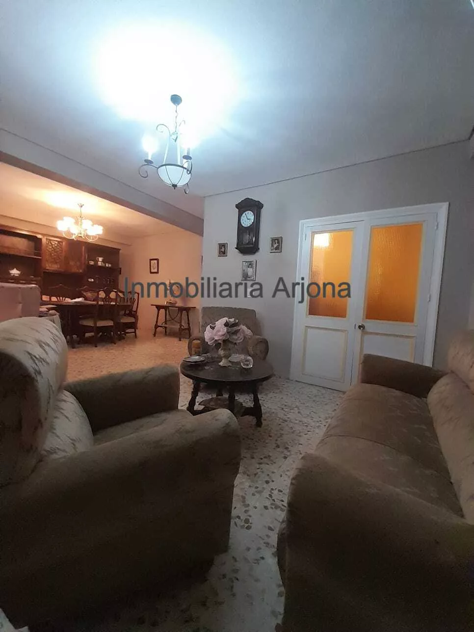 Pisos en Venta en Lucena | Comprar Vivienda con Inmobiliaria Arjona 10 WhatsApp Image 2025-04-02 at 19.51.22 (2)