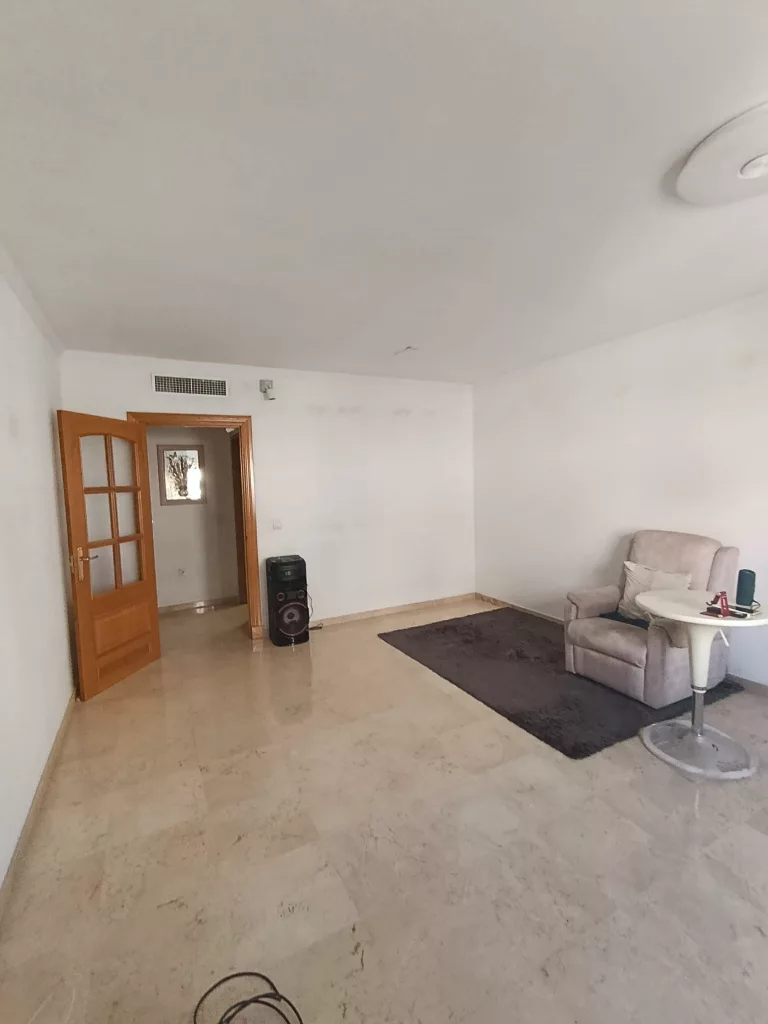 31a8c199 038b 4263 9e14 5ff7f125c572