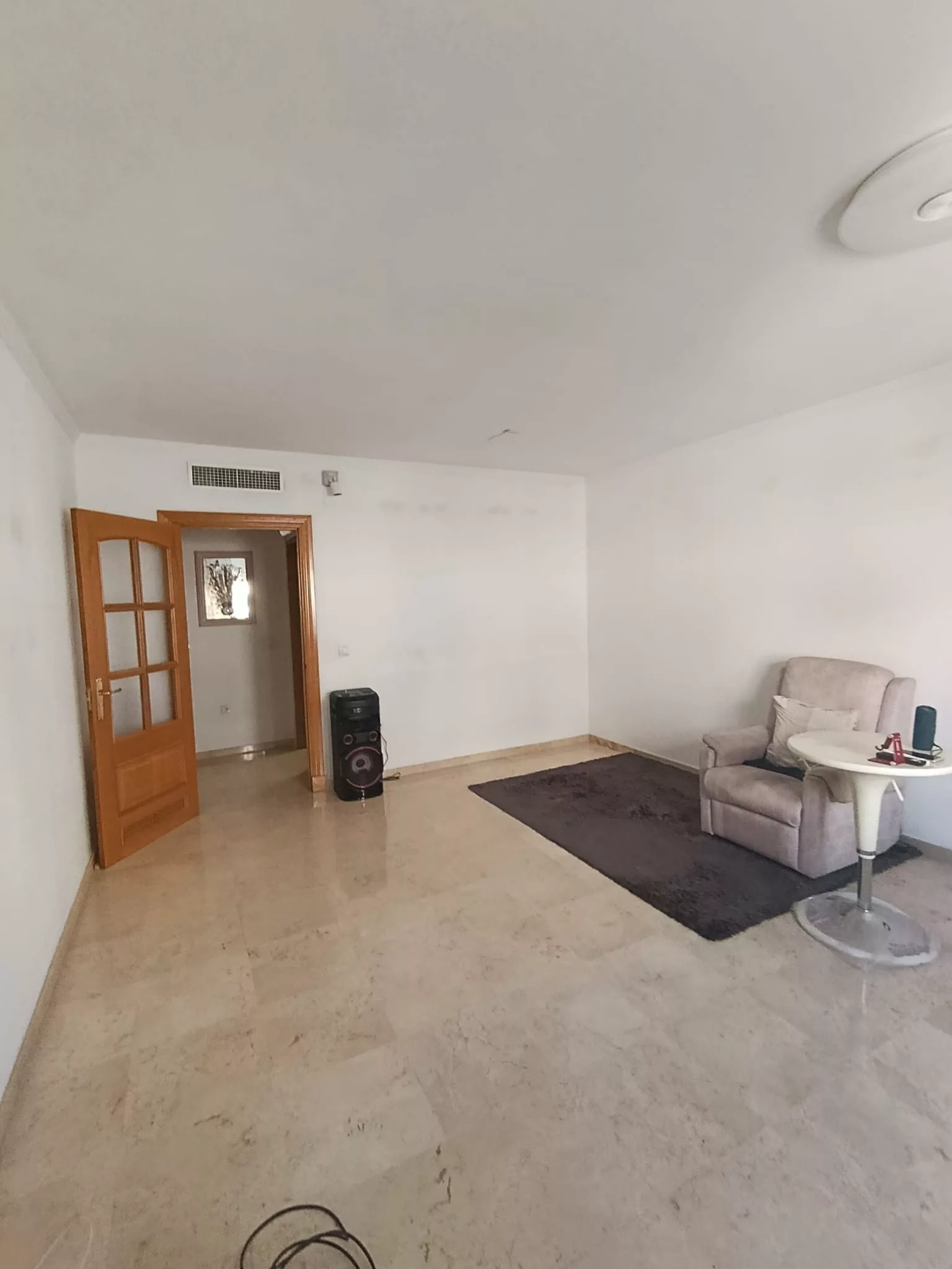 31a8c199-038b-4263-9e14-5ff7f125c572