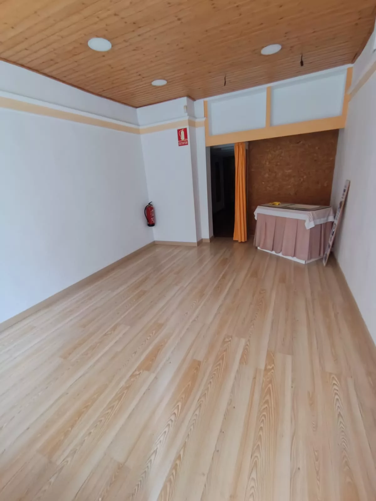 c28c4adb-a335-47ec-b375-41451edc6491